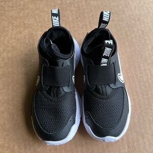New Toddlee Nike Flex Runner 3 Black Shoes Sandals Size 10C